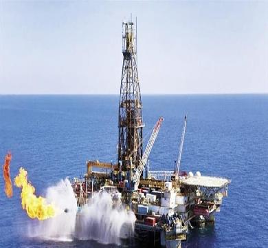 وزارة البترول المصري تجذب الاستثمارات بإسناد 6 شركات عالمية مجال البحث والاستكشاف